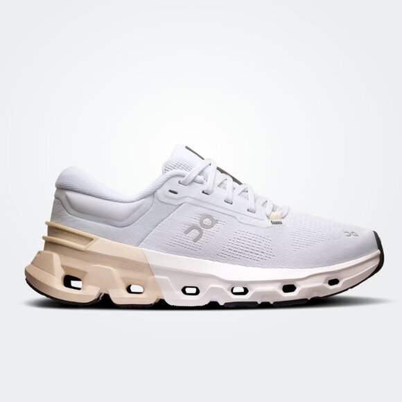 On Women's Cloudflyer 5 Tennis Shoes - Picture 1 of 6